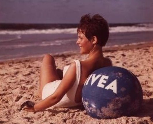 NIVEA-advertisement-poster-1964-Beiersdorf